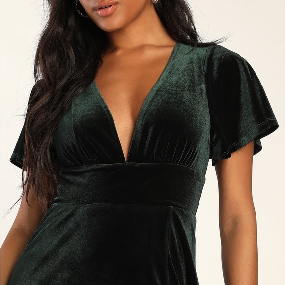 Stunning Days Emerald Green Velvet Flutter Sleeve Maxi Dress - Picture 2 of 3